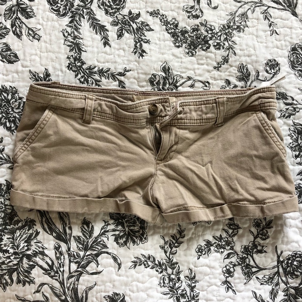 HOLLISTER Khaki Shorts